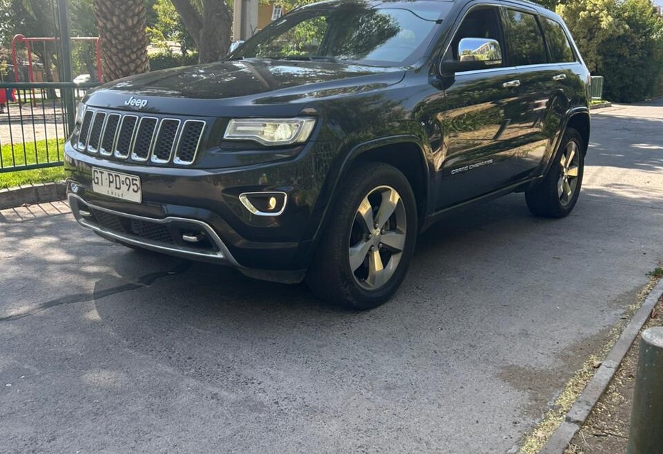 Jeep Grand Cherokee Overland 5.7 V8
